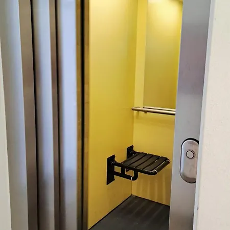 Apartment Blackwood Kitchen Bratislava