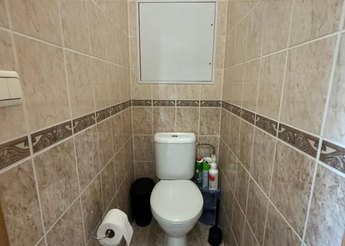 Garden-view Near Center Apartment Bratislava